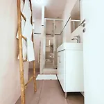 Parisian Romantic - 4 Pers - Wifi شقة شاتو