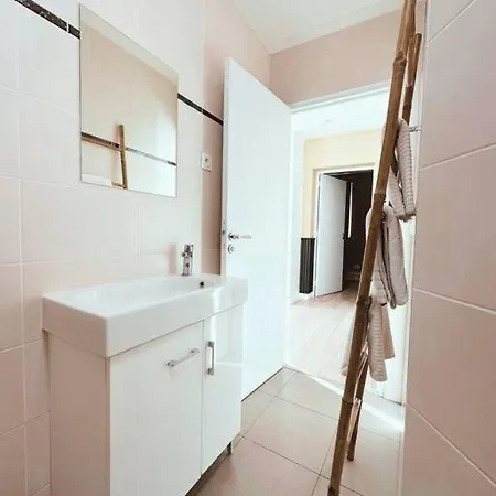 Parisian Romantic - 4 Pers - Wifi Apartment Chatou